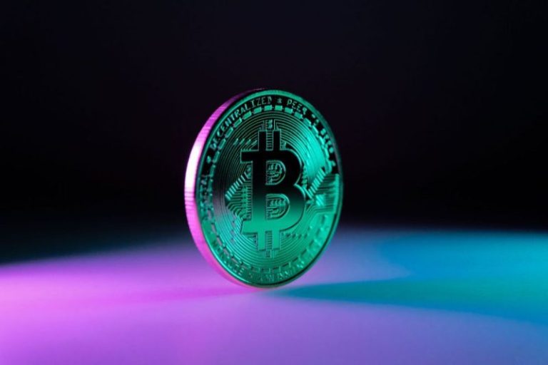 Bitcoin Breaks US$103,000 as Trump’s Pro-Crypto Appointments Spark Record Surge