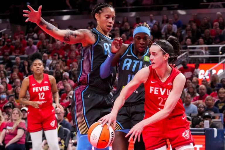 Clark, Mitchell lift Indiana Fever over Atlanta Dream: Highlights