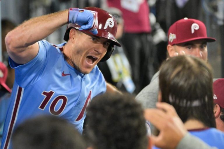 Phillies bash Dodgers to fight another day in MLB playoffs