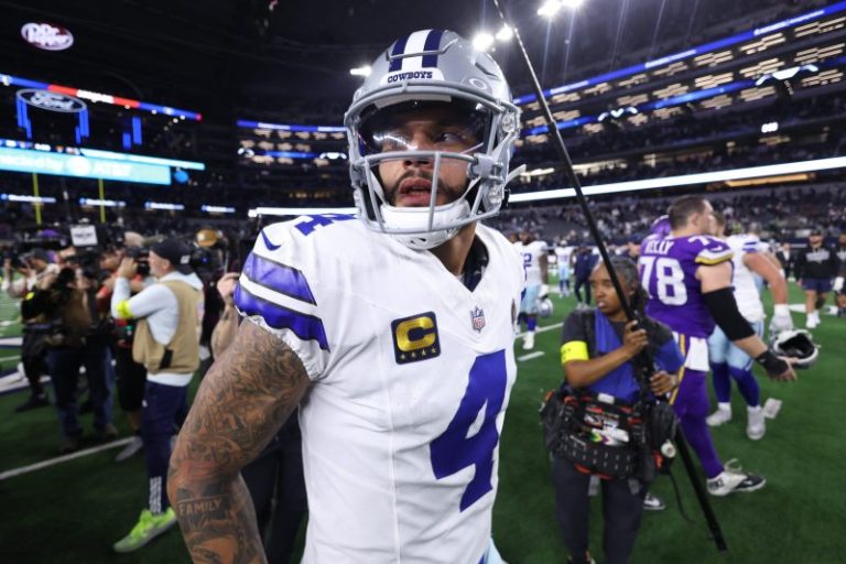 NFL playoff picture: Cowboys on brink, Chiefs out, and two teams clinch